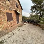 Rent 4 bedroom house of 120 m² in Buonconvento