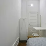 Rent a room in lisbon