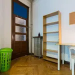 Rent a room of 160 m² in madrid