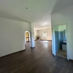 Rent 5 bedroom house of 180 m² in Roma