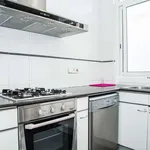 Rent a room of 80 m² in barcelona