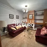 Rent 4 bedroom apartment of 250 m² in Alcalá de Henares