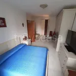 Rent 4 bedroom house of 180 m² in Fenegrò