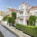 Rent 2 bedroom apartment of 700 m² in Lisbon