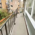 Rent 2 bedroom flat in Brighton