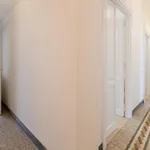 Rent 6 bedroom apartment in Rome