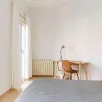 Rent a room of 100 m² in barcelona