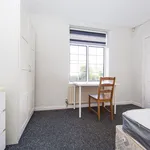 Rent 4 bedroom house in Leeds