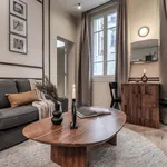 Appartement de 33 m² avec 2 chambre(s) en location à Paris