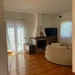 Rent 6 bedroom house of 200 m² in Rome