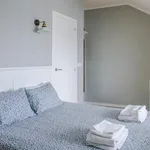 Rent 1 bedroom apartment in Porto