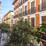 Rent 7 bedroom apartment in Madrid