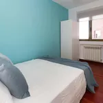 Rent a room of 75 m² in Alcalá de Henares