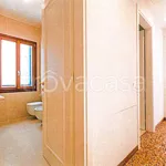 Rent 5 bedroom apartment of 122 m² in Venezia