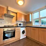 Rent 3 bedroom flat in London