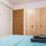 Rent a room of 100 m² in valencia