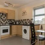 Rent 2 bedroom flat of 35 m² in Cambridge