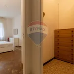 Rent 5 bedroom apartment of 104 m² in Veglio