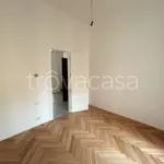 Rent 3 bedroom apartment of 105 m² in Milano