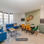 Rent 3 bedroom apartment in Brighton