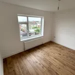 Rent 3 bedroom flat in Yorkshire And The Humber