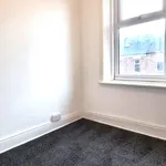 Rent 3 bedroom flat in North East England