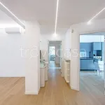 Affitto 5 camera appartamento di 233 m² in Bergamo