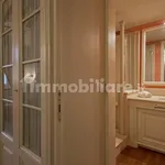 Rent 4 bedroom apartment of 50 m² in Florence