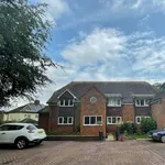 Rent 2 bedroom flat in North Hertfordshire