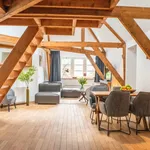 Huur 2 slaapkamer appartement van 775 m² in Loppersum