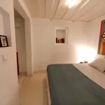 Rent 1 bedroom apartment of 55 m² in Lisbon