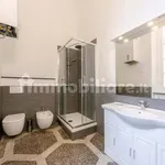 Rent 4 bedroom apartment of 200 m² in Genoa