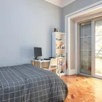 Rent 11 bedroom apartment in Lisbon