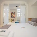 Rent 4 bedroom apartment of 42 m² in Porto