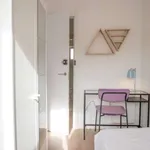 Rent a room of 63 m² in madrid