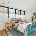 Rent 6 bedroom house of 615 m² in New York City