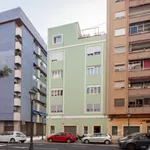 Rent 5 bedroom apartment in Valencia