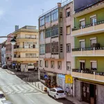 Rent 2 bedroom apartment of 795 m² in Lisbon