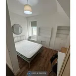 Rent 4 bedroom house in Scotland