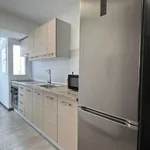 Rent a room of 80 m² in valencia