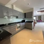 Rent 4 bedroom house of 550 m² in Phuket