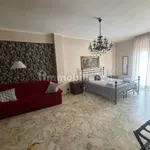 Rent 4 bedroom apartment of 20 m² in Foggia