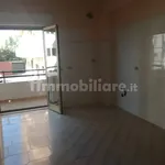 Affitto 3 camera appartamento di 120 m² in Reggio Calabria