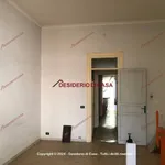 Affitto 5 camera appartamento di 290 m² in Palermo