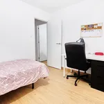 Rent 3 bedroom apartment in Seville