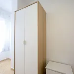 Rent 5 bedroom apartment in Valencia