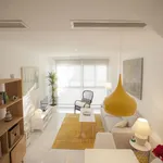 Rent 4 bedroom apartment of 90 m² in Seville