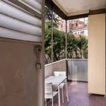 Rent 4 bedroom apartment in Milan