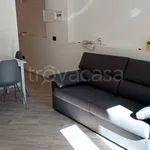 Affitto 2 camera appartamento di 65 m² in Mantova