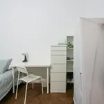 Rent 16 bedroom apartment in Lisbon